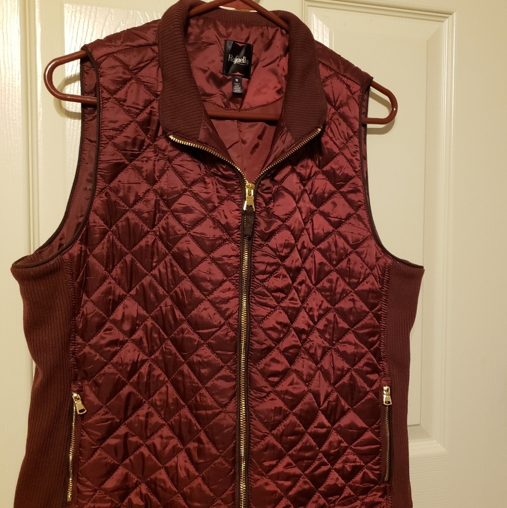 Rafaella burgundy quilted vest M
